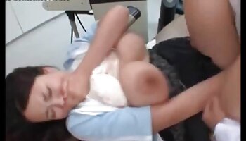 ចុងក្រោយ MILFs&វ័យជំទង់ទាំងបី