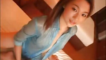 ភ្ញាក់ផ្អើ granny Cala តួជាមួយនឹងធំ tits របង្ហាញសម្នាក់អាយុរបស់នាងជំនាញ